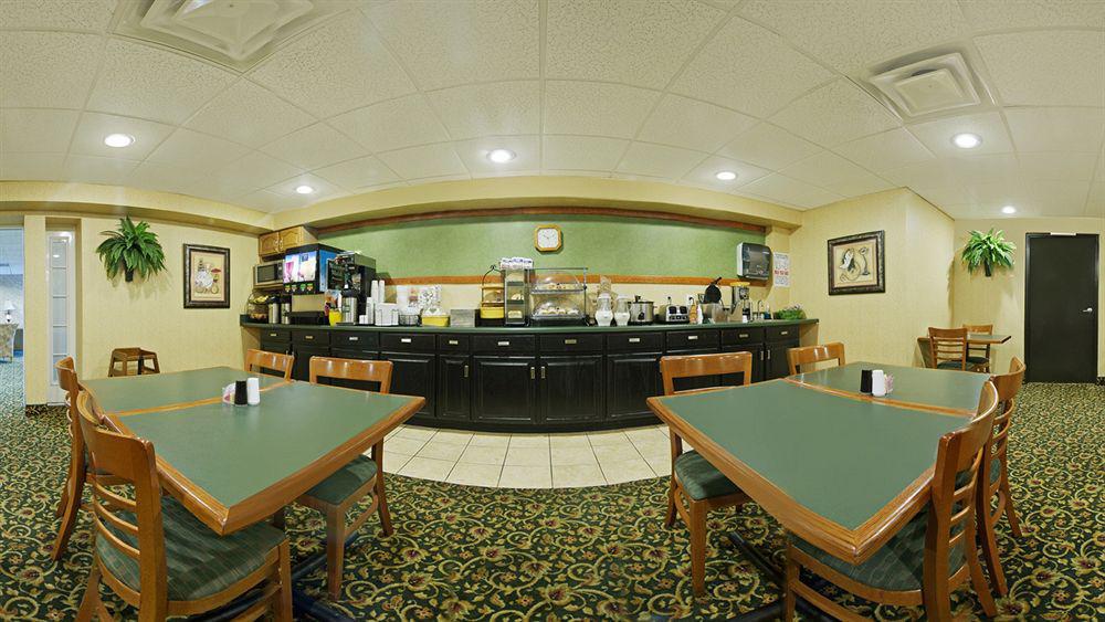 Rodeway Inn Barboursville Exterior photo